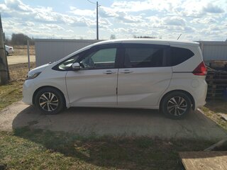 2018 Honda Freed+ II, белый, 1430000 рублей, вид 4