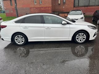 2017 Hyundai Sonata VII (LF) Рестайлинг, белый, 800000 рублей, вид 3