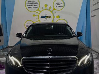 2018 Mercedes-Benz E-Класс 200 V (W213, S213, C238), чёрный, 2800000 рублей, вид 1
