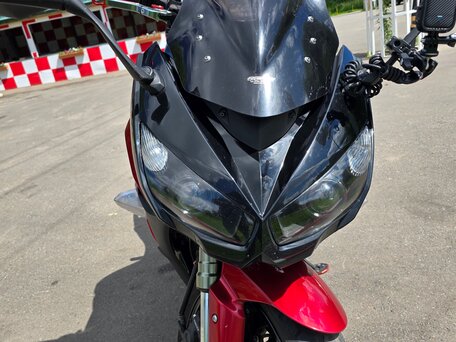 2011 Kawasaki Z 1000SX, красный, 669000 рублей, вид 2