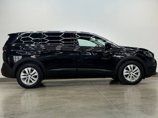 2020 Peugeot 5008 II, чёрный, 1990000 рублей, вид 4