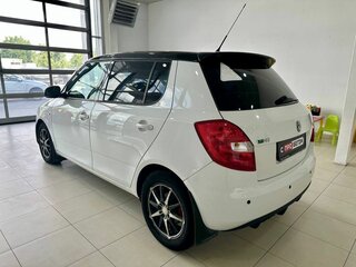2011 Skoda Fabia RS II, белый, 929900 рублей, вид 3
