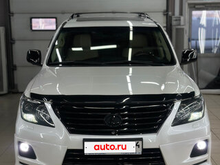 2010 Lexus LX 570 III, белый, 3400000 рублей, вид 3