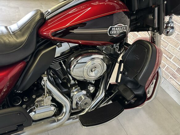 2011 Harley-Davidson Electra Glide, красный, 1095000 рублей - вид 10