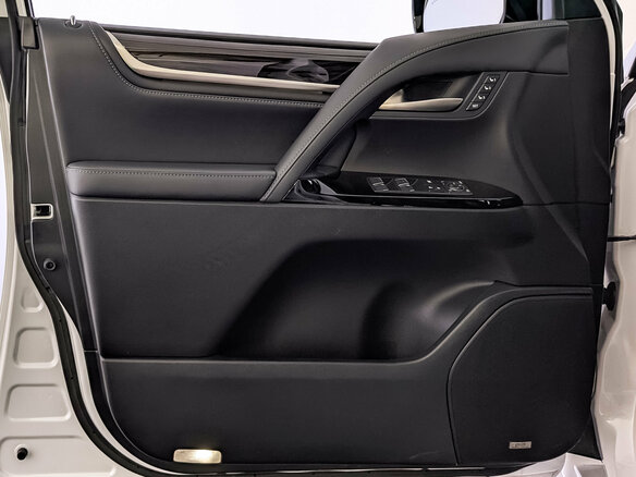 2020 Lexus LX 570 III Рестайлинг 2, белый, 10900000 рублей - вид 18