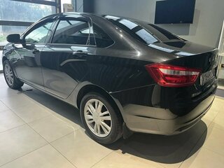 2015 Lada (ВАЗ) Vesta I, чёрный, 673000 рублей, вид 2