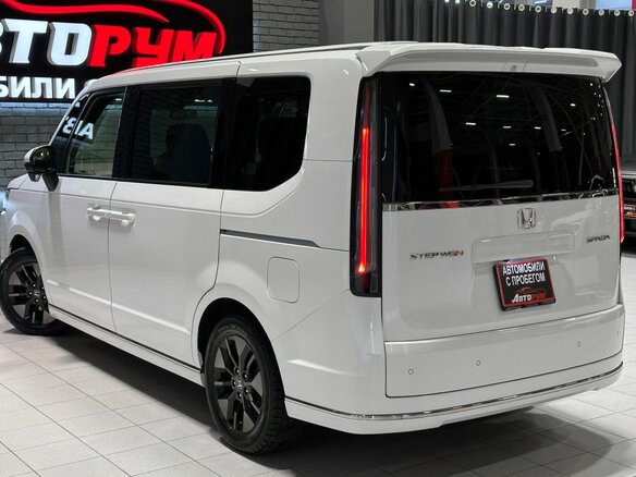 2022 Honda Stepwgn Spada VI, белый, 2897000 рублей - вид 8