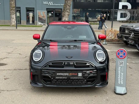 2025 Mini Hatch JCW IV (F65/F66/J01), серый, 5190000 рублей, вид 2