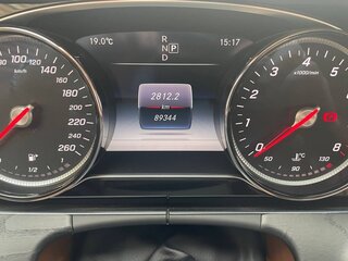2018 Mercedes-Benz E-Класс 200 V (W213, S213, C238), золотистый, 3650000 рублей, вид 4
