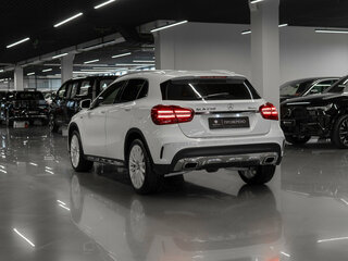 2017 Mercedes-Benz GLA 250 I (X156) Рестайлинг, белый, 2350000 рублей, вид 4