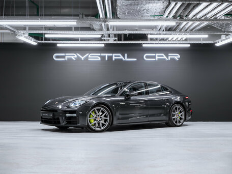 Porsche Panamera III
