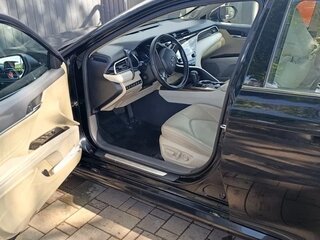 2020 Toyota Camry VIII (XV70), чёрный, 2650000 рублей, вид 4