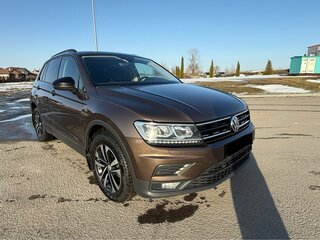 2020 Volkswagen Tiguan II, коричневый, 2600000 рублей, вид 4