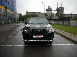2022 Toyota Land Cruiser Prado 150 Series Рестайлинг 3, чёрный, 9800000 рублей, вид 4