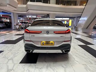 2022 BMW X6 30i III (G06), белый, 6431000 рублей, вид 4