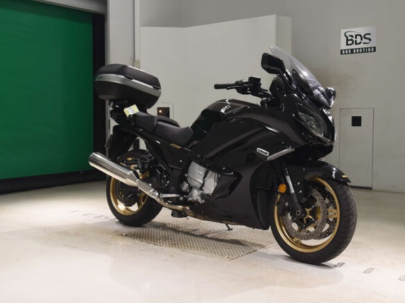2025 Yamaha FJR1300, чёрный, 1800000 рублей - вид 2