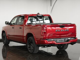 2026 Ram 1500 Crew Cab V Рестайлинг, красный, 9690000 рублей, вид 4