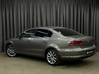 2011 Volkswagen Passat B7, серый, 989777 рублей, вид 2