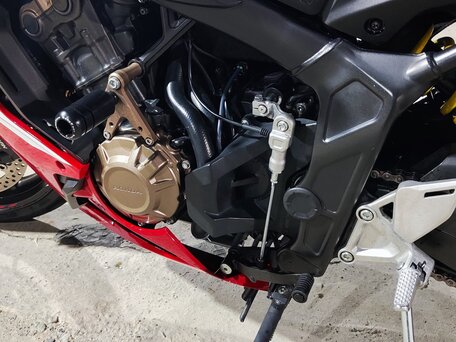 2022 Honda CBR 650R, красный, 900000 рублей, вид 4