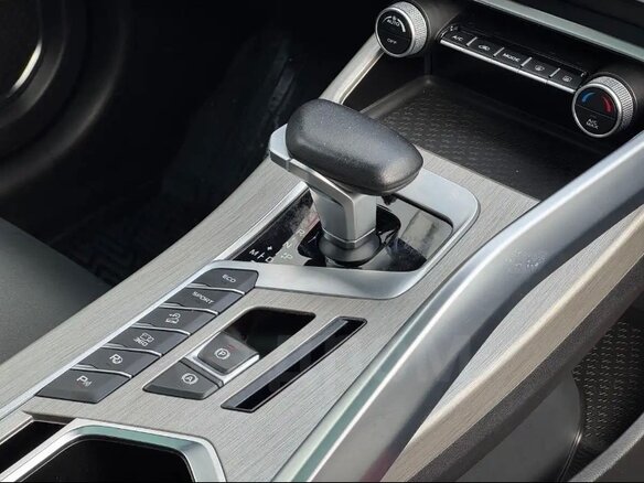 2023 Geely Coolray I, серый, 1999999 рублей - вид 16