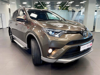 2017 Toyota RAV4 IV (XA40) Рестайлинг, коричневый, 2761500 рублей, вид 4