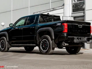 2025 Toyota Tacoma IV, чёрный, 11650000 рублей, вид 3