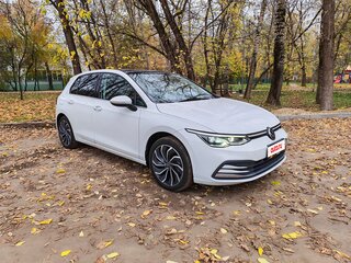 2022 Volkswagen Golf VIII, белый, 2740000 рублей, вид 2