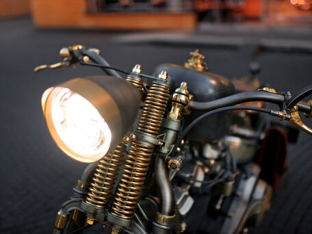 2020 Harley-Davidson Softail Standard, золотистый, 12000000 рублей, вид 4