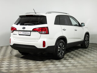 2013 Kia Sorento II Рестайлинг, белый, 1499585 рублей, вид 5