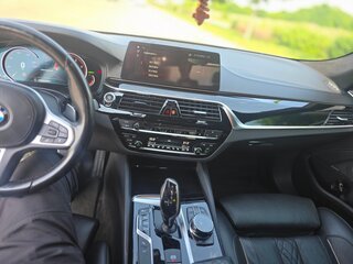 2018 BMW 5 серии M550d xDrive VII (G30/G31/G38), серый, 4600000 рублей, вид 5