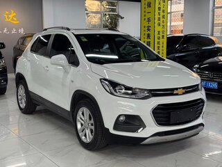 2018 Chevrolet Tracker III Рестайлинг, белый, 950000 рублей, вид 3