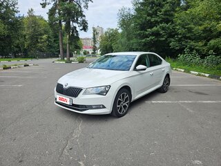 2016 Skoda Superb III, белый, 1550000 рублей, вид 1