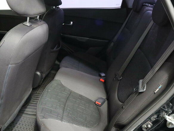 2015 Kia Rio III Рестайлинг, чёрный, 829000 рублей - вид 12