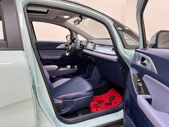 2023 Geely Geometry E 39.4 kWh, голубой - вид 17