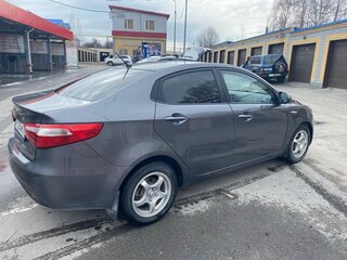 2012 Kia Rio III, серый, 620000 рублей, вид 4