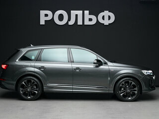 2026 Audi Q7 50 TDI II (4M) Рестайлинг 2, серый, 14500000 рублей, вид 3
