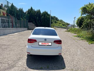 2015 Volkswagen Jetta VI Рестайлинг, белый, 950000 рублей, вид 4