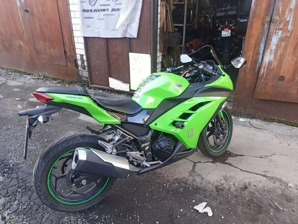 2013 Kawasaki Ninja 300, зелёный, 390000 рублей - вид 2