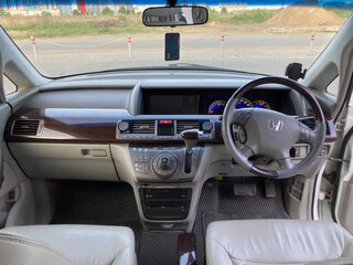 2004 Honda Elysion I, белый, 1250000 рублей, вид 5