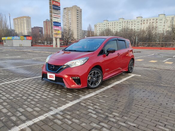 2018 Nissan Note Nismo e-Power II Рестайлинг, красный, 1500000 рублей - вид 20