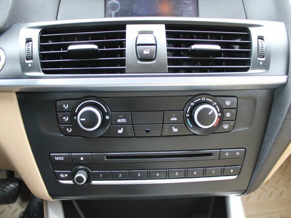 2012 BMW X3 20i xDrive II (F25), красный, 1359000 рублей - вид 16