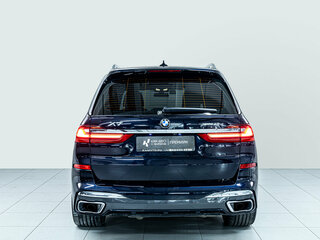 2022 BMW X7 40d I (G07), синий, 9053000 рублей, вид 5