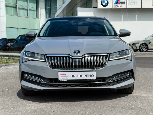 2025 Skoda Superb III Рестайлинг, серый - вид 1