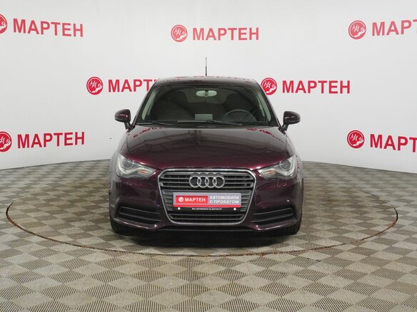 2012 Audi A1 I (8X), красный - вид 2