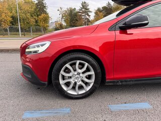 2018 Volvo V40 Cross Country I Рестайлинг, красный, 2099000 рублей, вид 2
