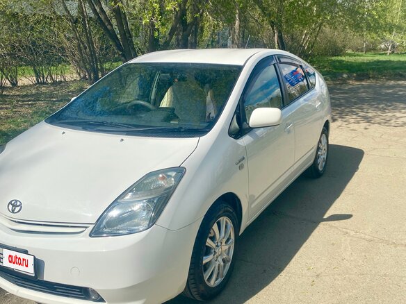 2010 Toyota Prius JDM II Рестайлинг (XW20), белый, 950000 рублей - вид 6