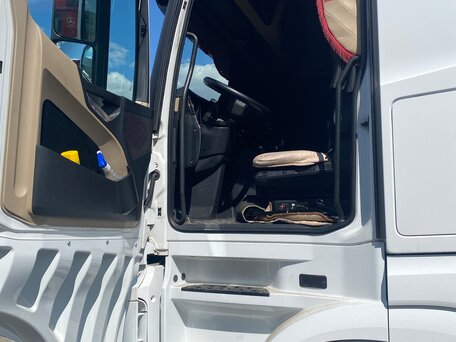 2014 Mercedes-Benz Actros, белый, 7000000 рублей, вид 1