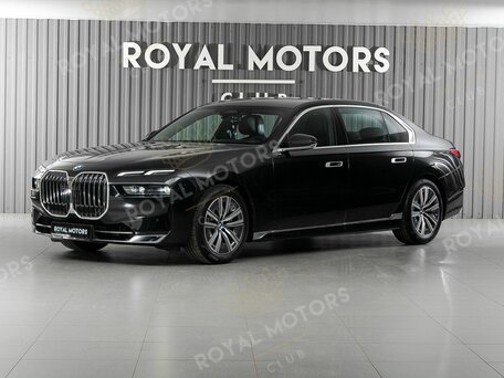 BMW 7 серии VII (G70)