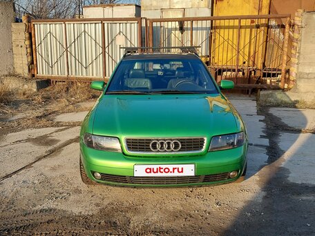 1998 Audi A4 I (B5), зелёный, 450000 рублей, вид 2