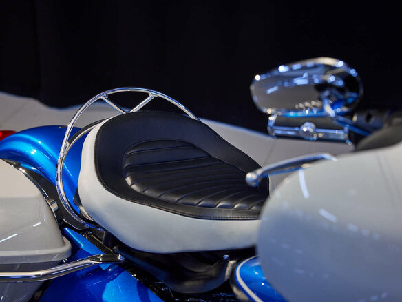 2021 Harley-Davidson Electra Glide Revival, голубой, 2750000 рублей - вид 18